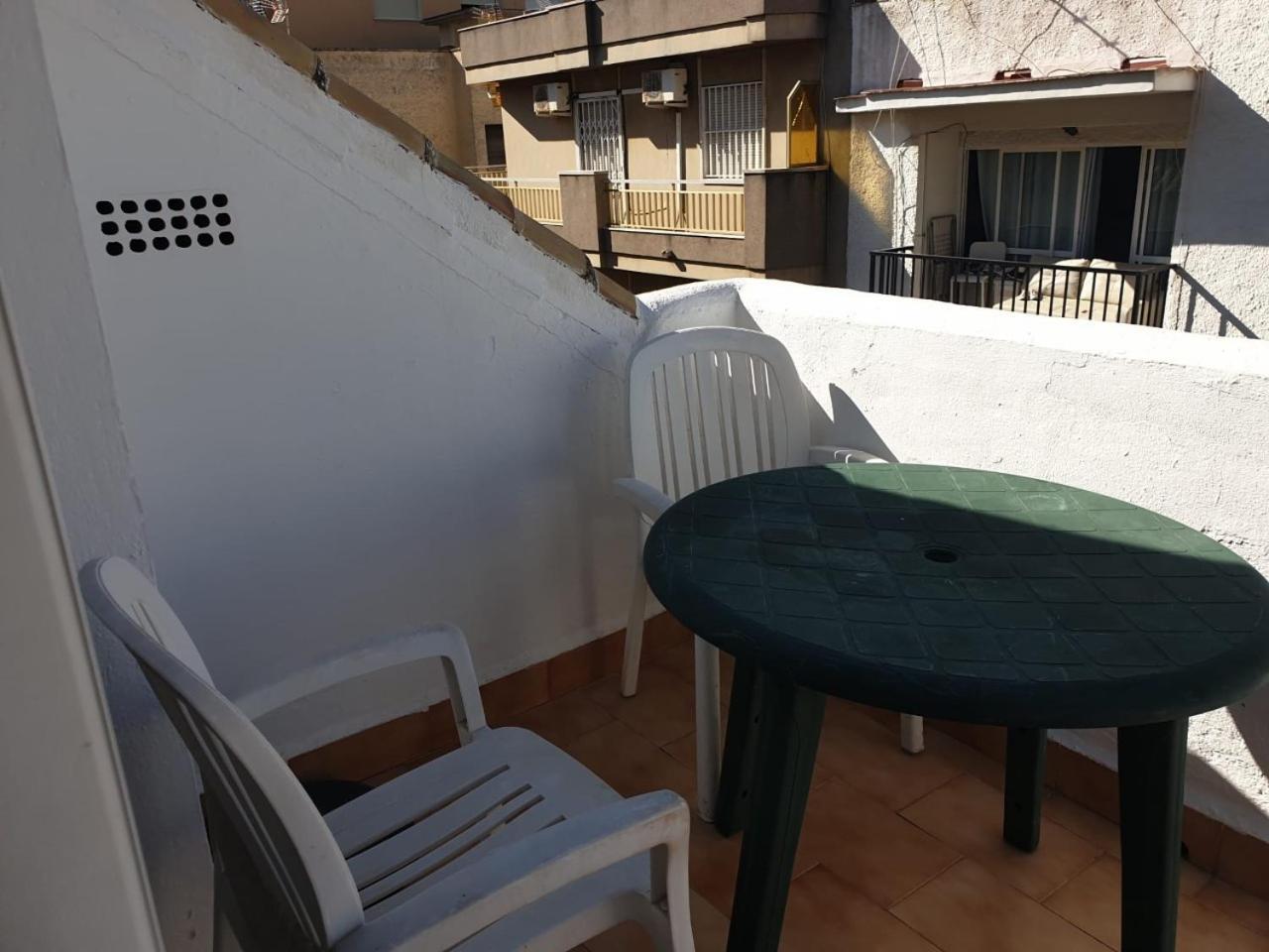 Apartamento Decada Cervantes 19 فوينخيرولا المظهر الخارجي الصورة